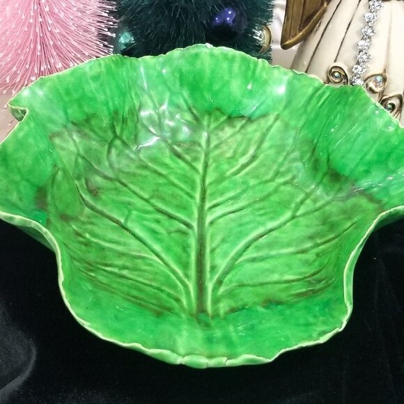 9" Antique Green Lettuceware Cabbage Leaf Majolica Bowl Paste Italy Napoli - Picture 1 of 8